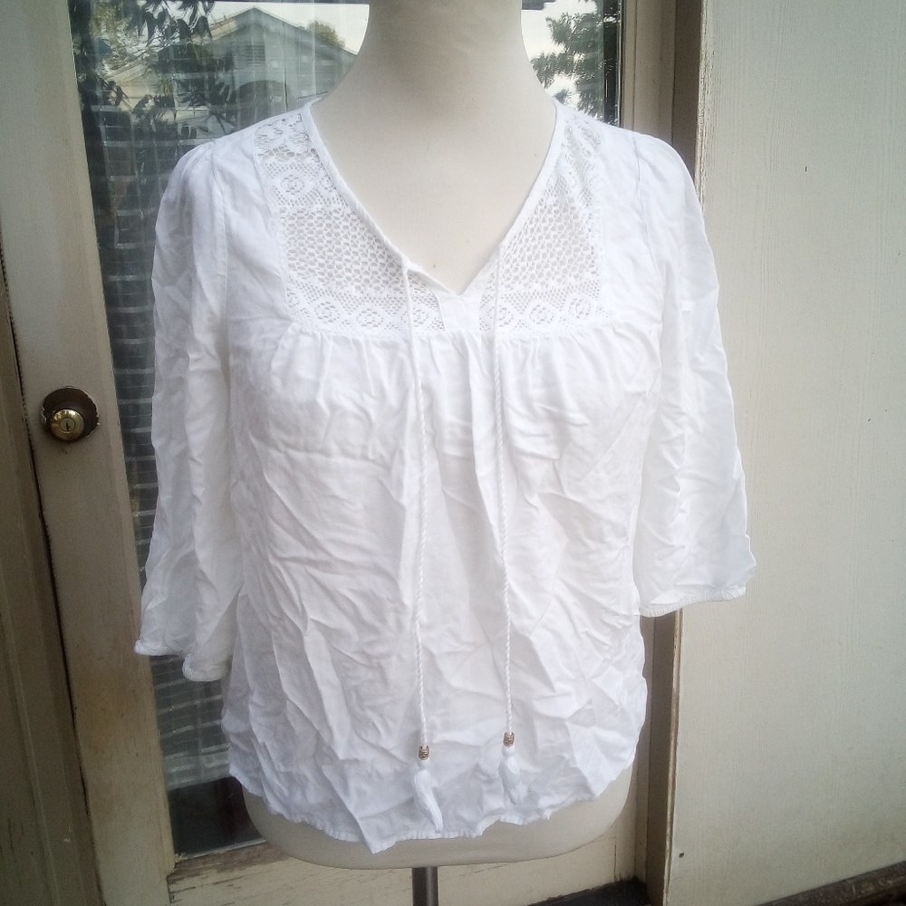 White loose top